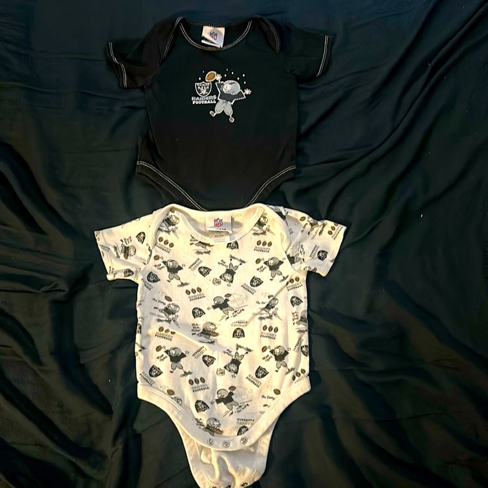 2 piece lot of raiders onesies size 12 months nfl football